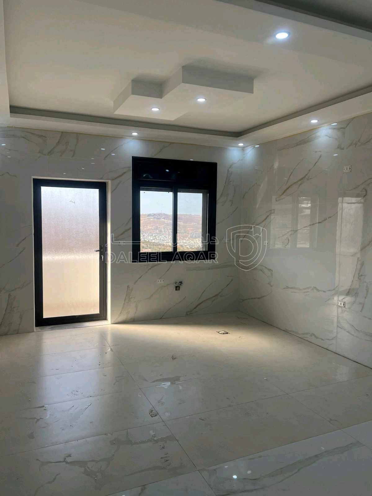 شقة في الجبيهه خلف قصر الاميره بسمه - 65,000 دأ - صورة 1