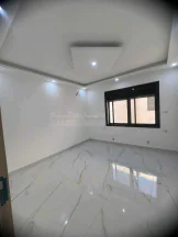 شقة في الجبيهه خلف قصر الاميره بسمه - 65,000 دأ - صورة NaN