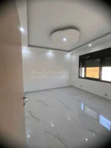 شقة في الجبيهه خلف قصر الاميره بسمه - 65,000 دأ - صورة NaN