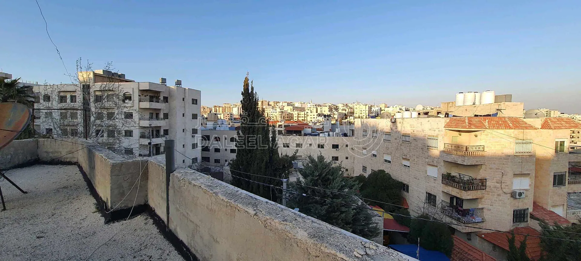 أرض في الجاردنز، شارع خالد الزريقات، فيلا رقم٢٢ - 450,000 دأ - صورة 1