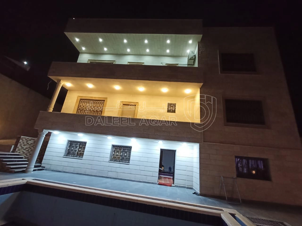 فيلا/منزل في ناعور - قرية العال والروضة - 275,600 دأ - صورة 1