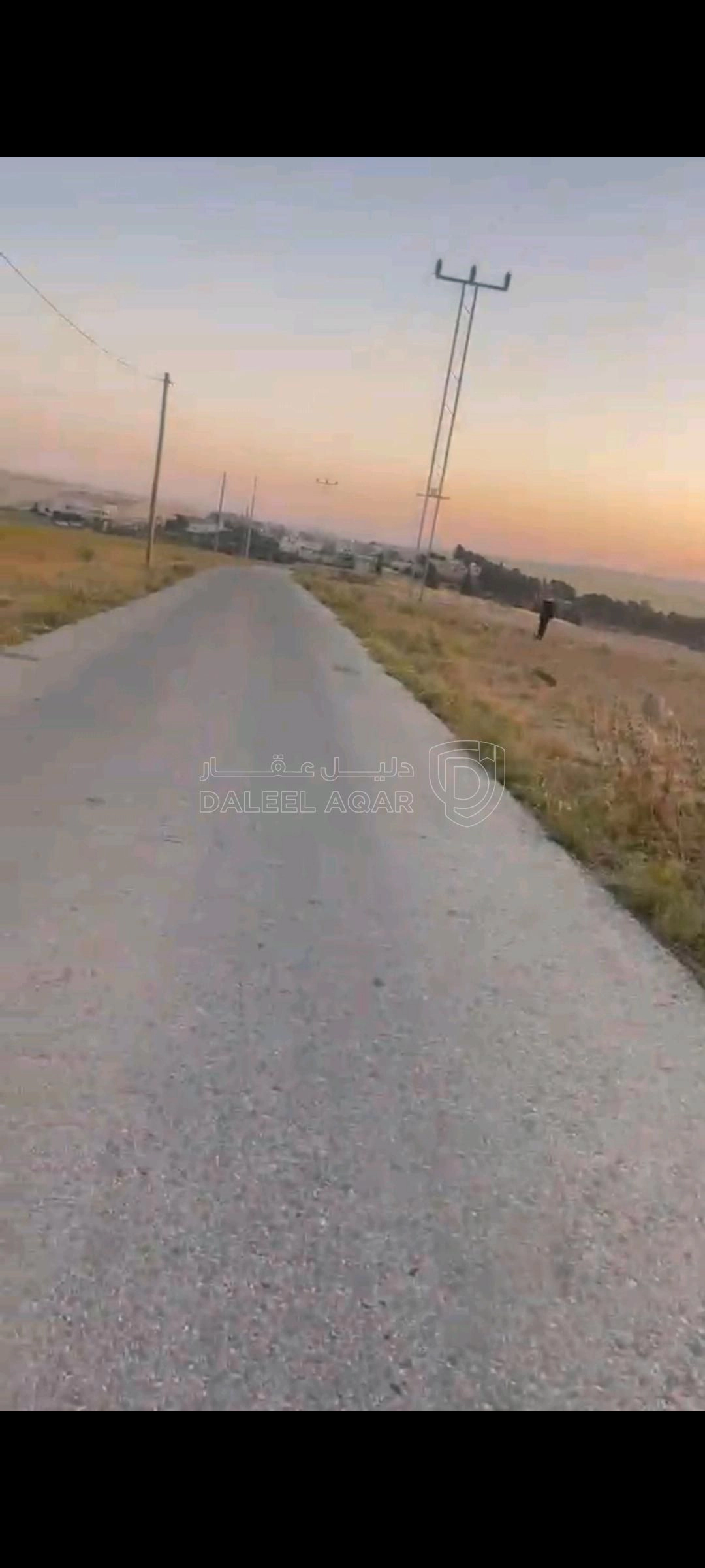 أرض في قطعة أرض مميزة للبيع متوفر جميع الخدمات  - 38,000 دأ - صورة 1