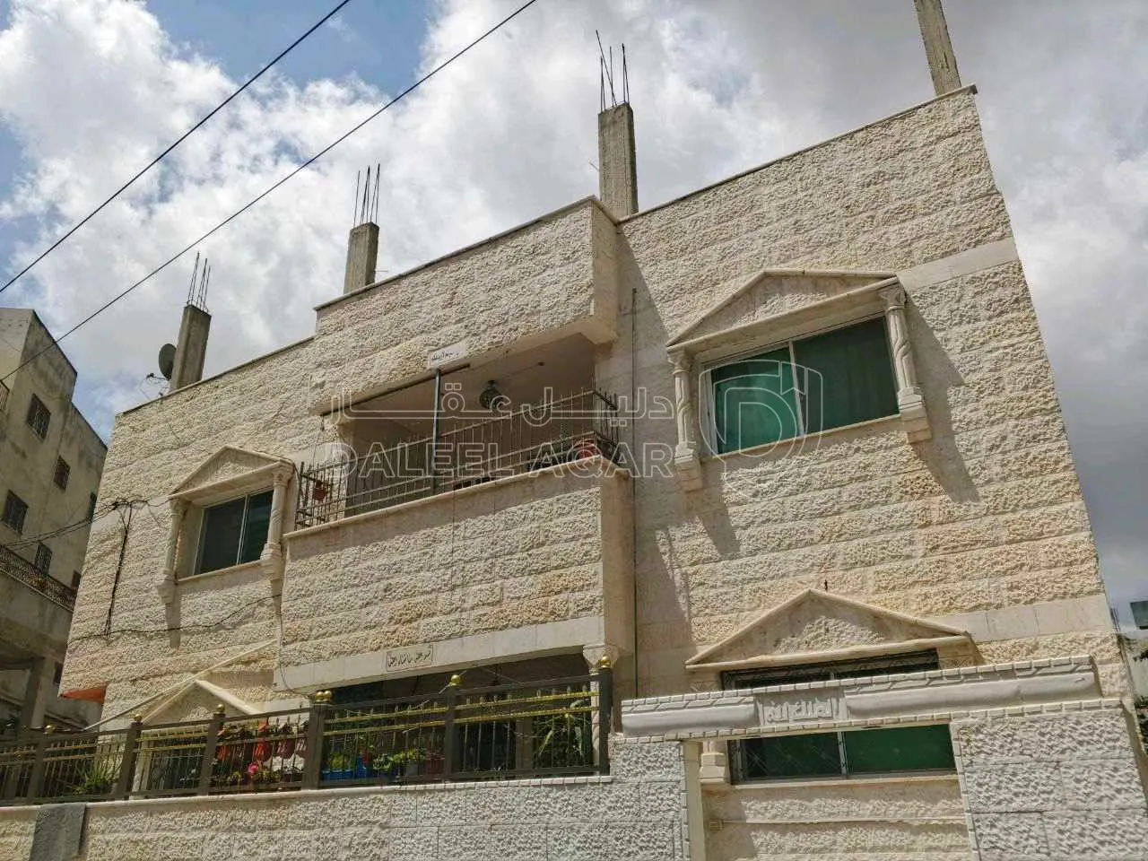 مبنى في اربد ايدون مقابل مسجد ايدون الكبير - 140,000 دأ - صورة 1