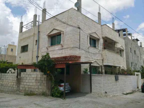 مبنى في اربد ايدون مقابل مسجد ايدون الكبير - 140,000 دأ - صورة NaN