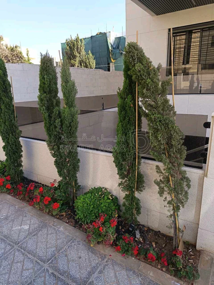 شقة في عمان أم أذينه إسكان رائد خلف  - 175,000 دأ - صورة 1