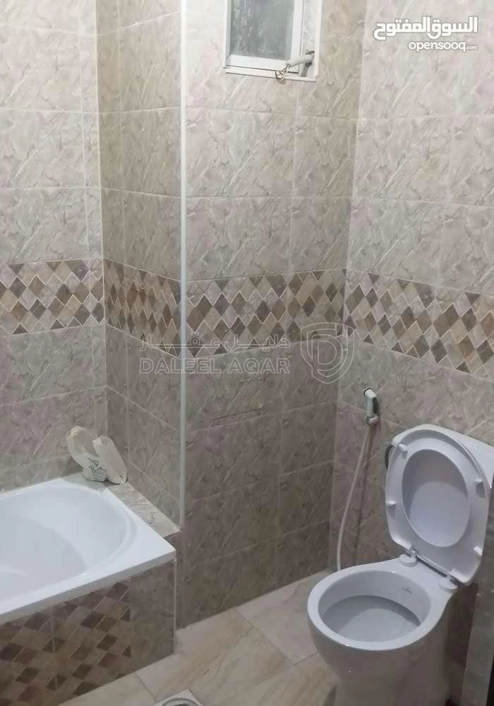 مبنى في قرب حديقه خالد بن الوليد - 120,000 دأ - صورة 1