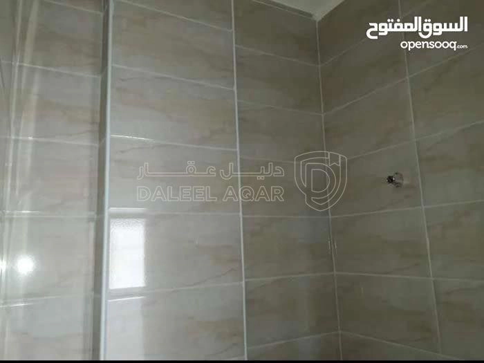 مبنى في قرب حديقه خالد بن الوليد - 120,000 دأ - صورة 1