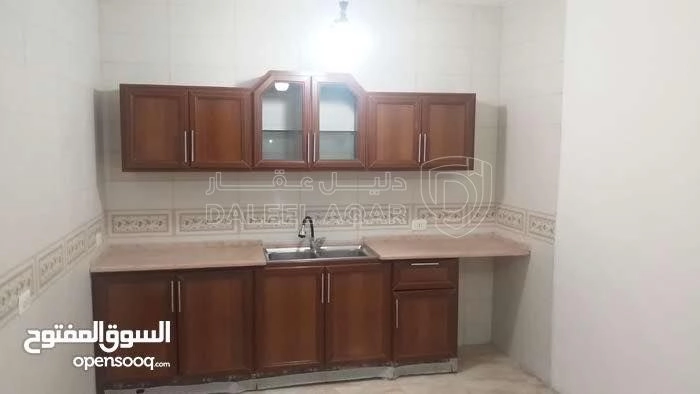 مبنى في قرب حديقه خالد بن الوليد - 120,000 دأ - صورة 1
