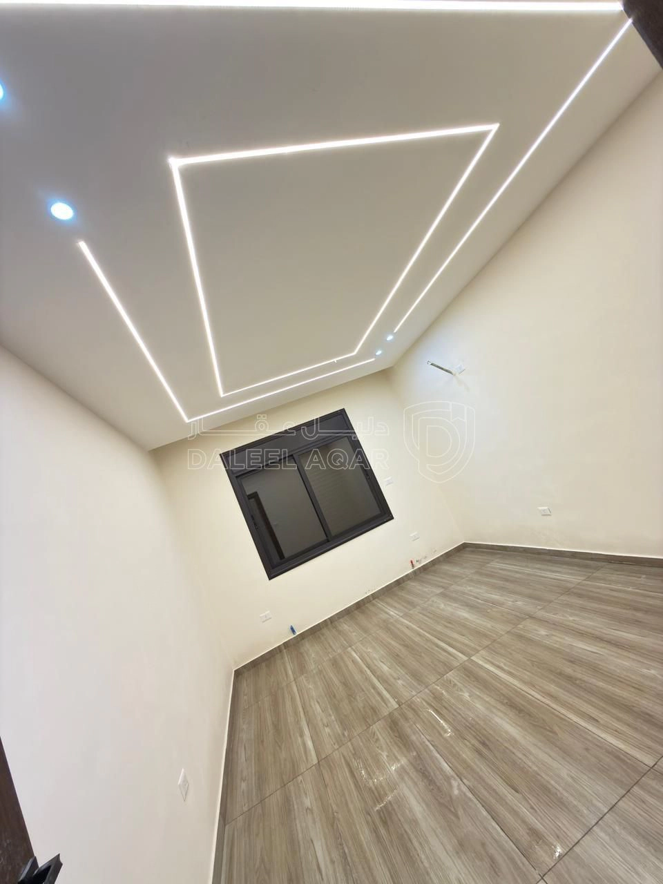 شقة في البنيات- حي المرعي- قرب مدارس الحصاد - 85,000 دأ - صورة 1