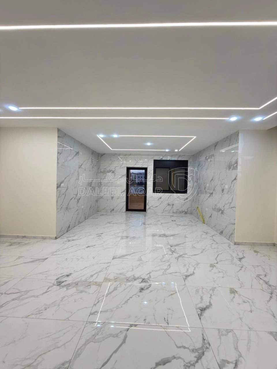 شقة في البنيات- حي المرعي- قرب مدارس الحصاد - 85,000 دأ - صورة 1