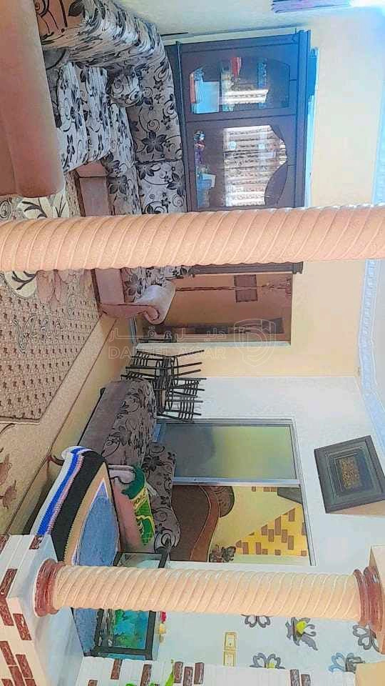 مبنى في السلط البقيع بعد مركز الصحي البقيع الشامل ب ٥٠م - 180,000 دأ - صورة 1