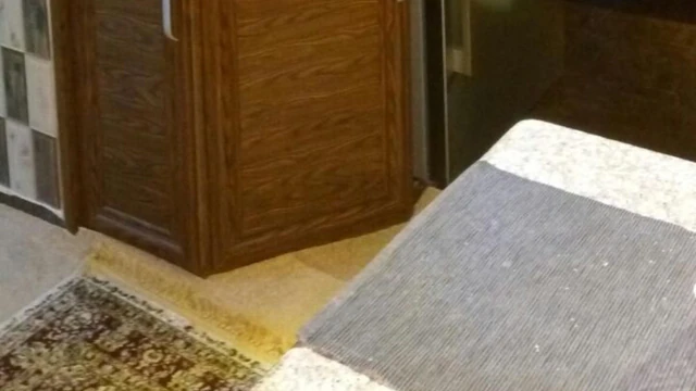 شقة في الزرقاء الجديدة شارع الوينك الكرامه  - 42,000 دأ - صورة NaN