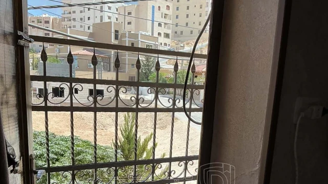 شقة في الزرقاء الجديدة شارع الوينك الكرامه  - 42,000 دأ - صورة NaN