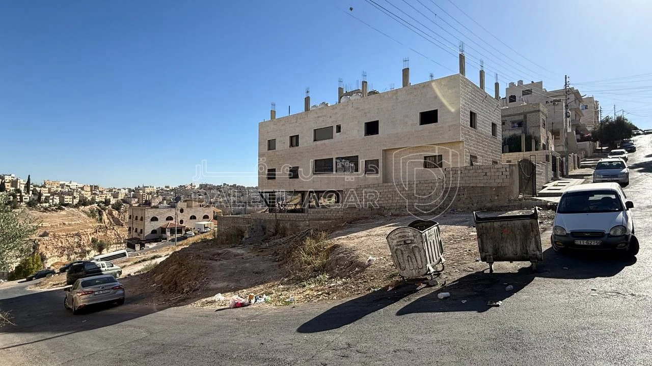 أرض في ارض للبيع في جبل الزهور على شارعين بسعر مغري  - 69,000 دأ - صورة 4
