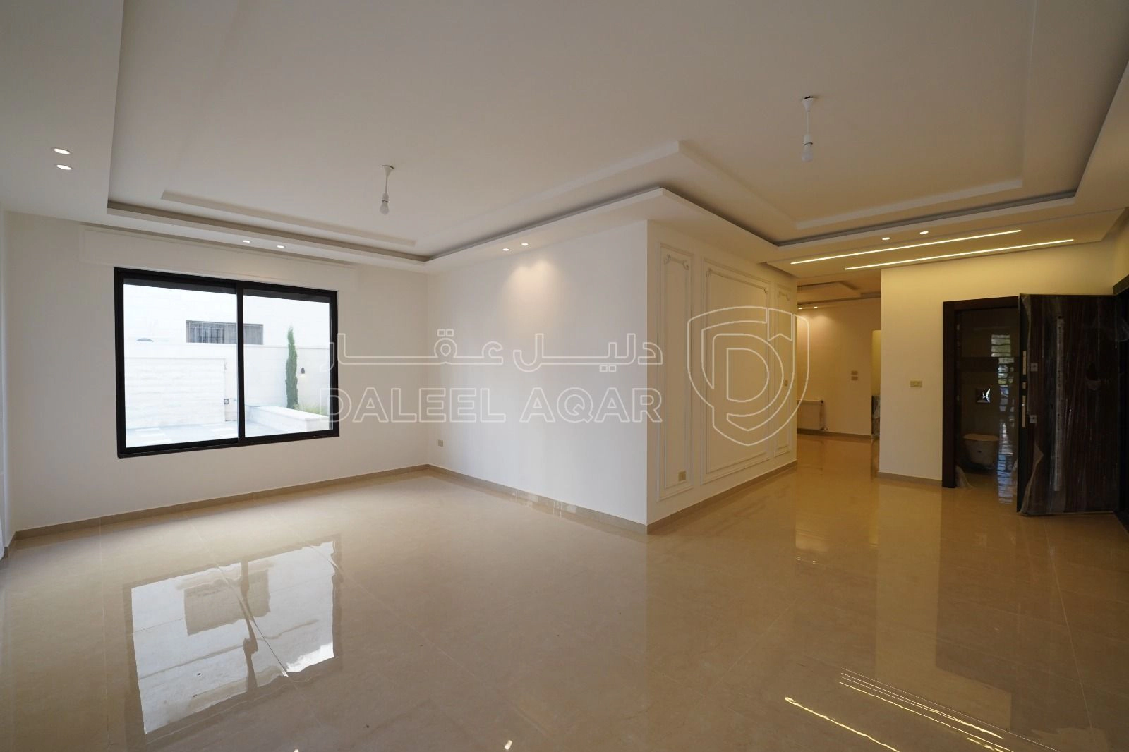 شقة في طريق المطار - ضاحية النخيل  - 160,000 دأ - صورة 1
