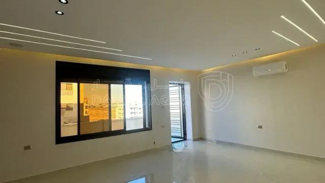 شقة - خلف مدرسة اليوبيل  - 92000 دأ