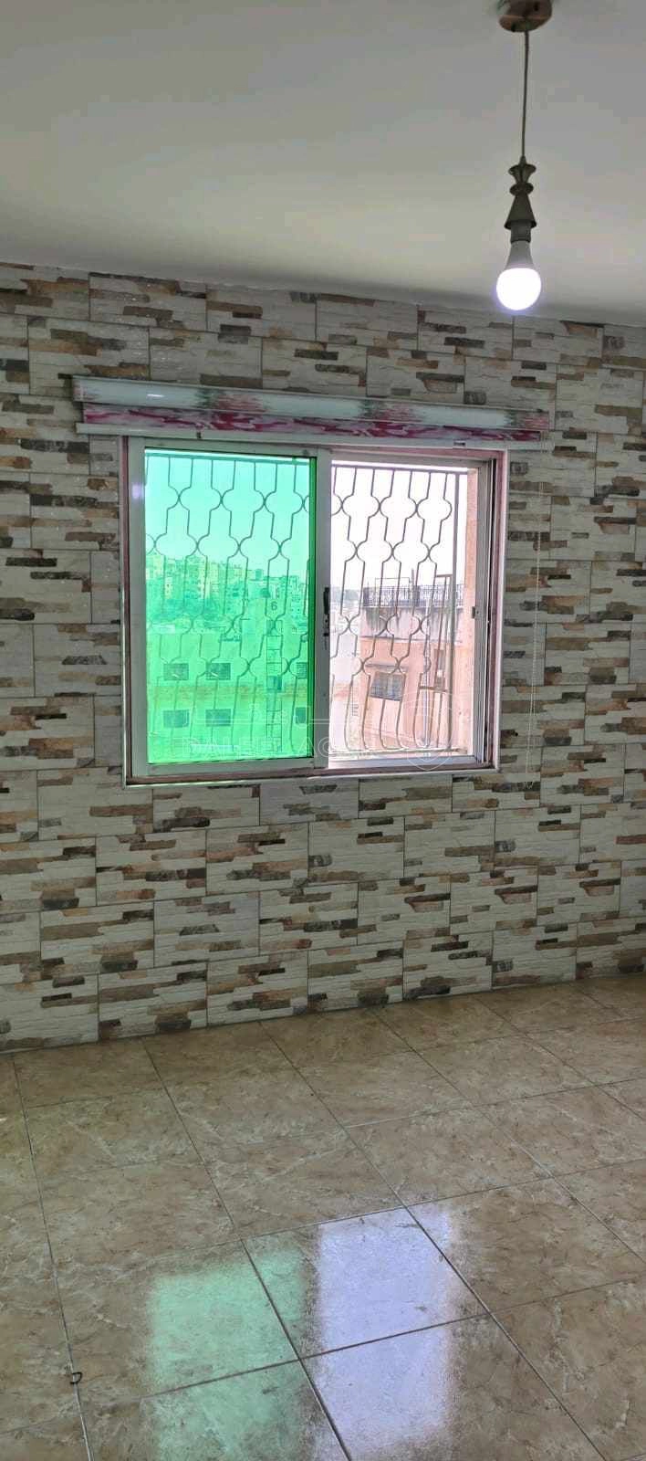 شقة في حي نزال بجوار الأحوال المدنية ومحمص الشعب  - 38,000 دأ - صورة 1