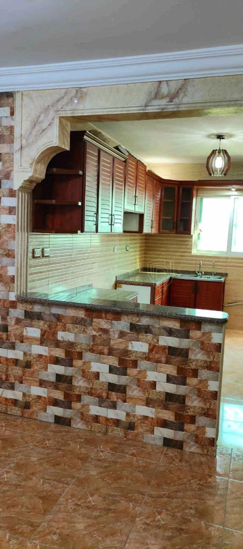 شقة في حي نزال بجوار الأحوال المدنية ومحمص الشعب  - 38,000 دأ - صورة 1