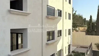 شقة - الحمر  - 210000 دأ