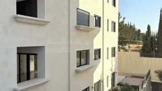 شقة - الحمر  - 210000 دأ