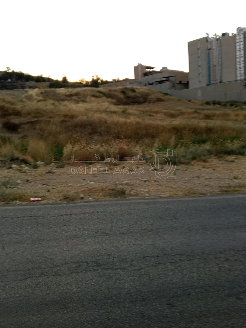 أرض في 928م سكن ا العويليه بسعر مغري - 90,000 دأ - صورة 1