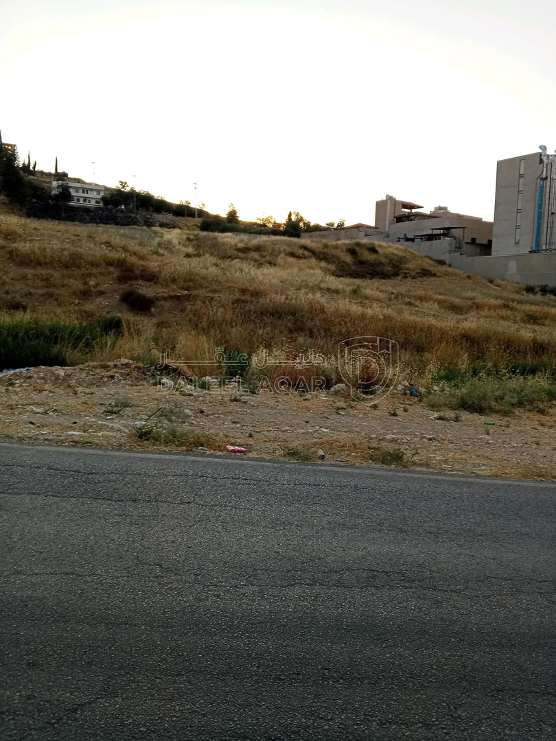 أرض في 928م سكن ا العويليه بسعر مغري - 90,000 دأ - صورة 1