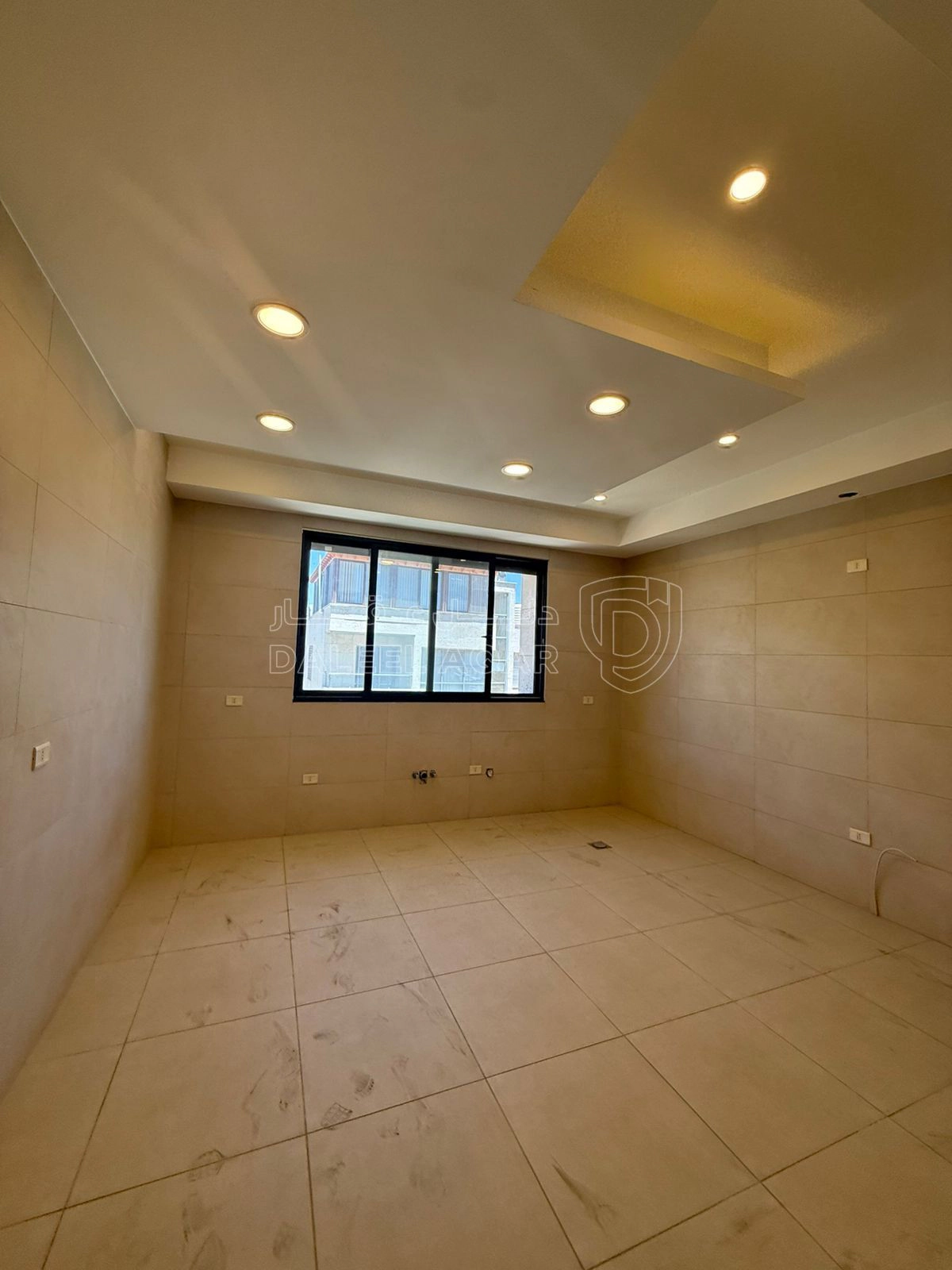 شقة في دير غبار - 225,000 دأ - صورة 1