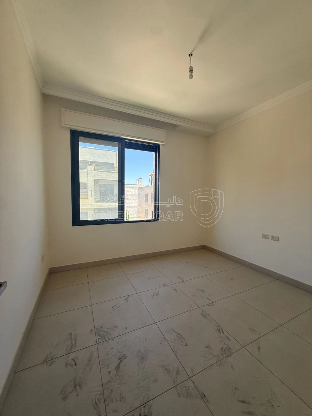شقة في دير غبار - 225,000 دأ - صورة 1