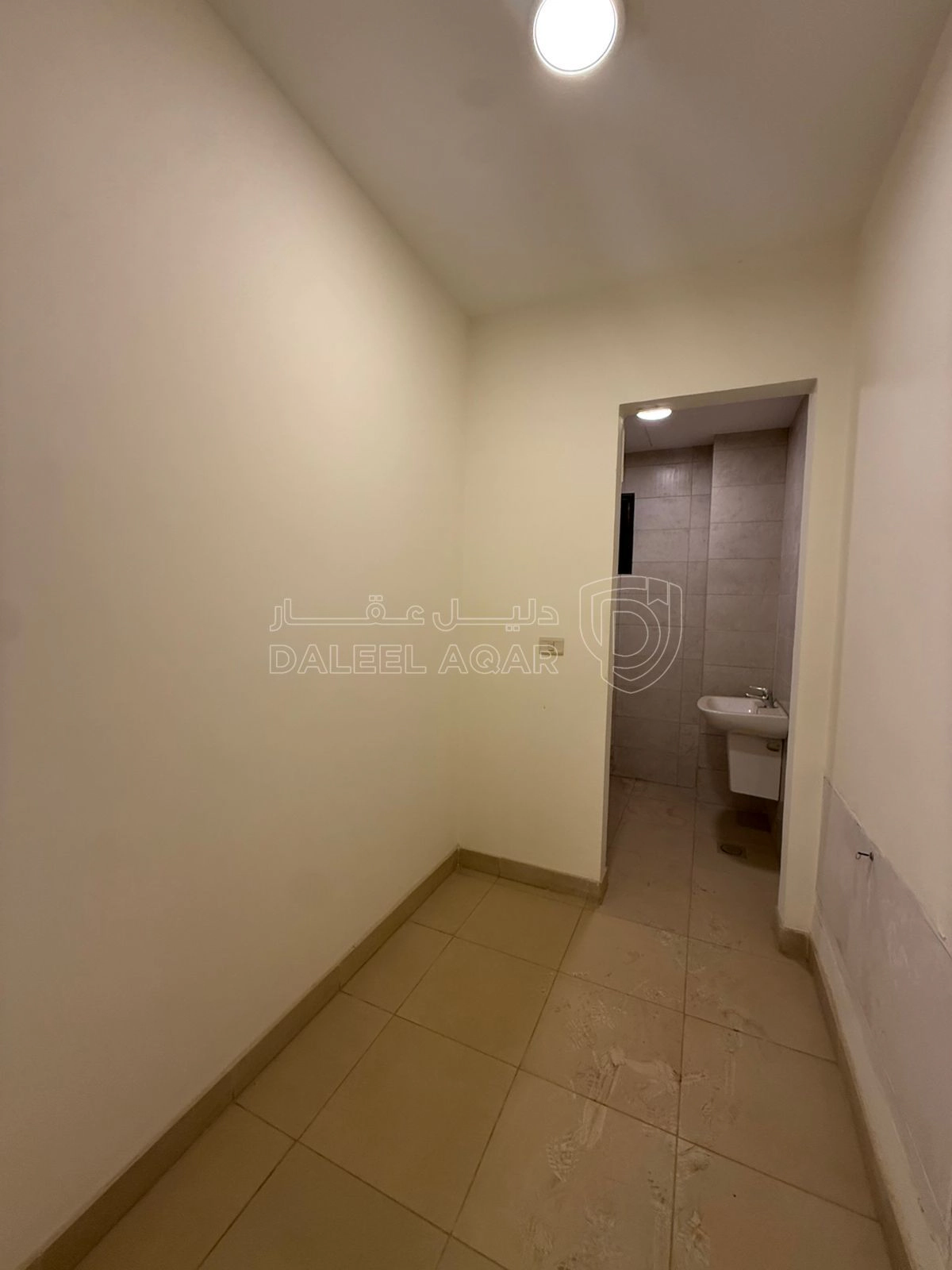 شقة في دير غبار - 225,000 دأ - صورة 1
