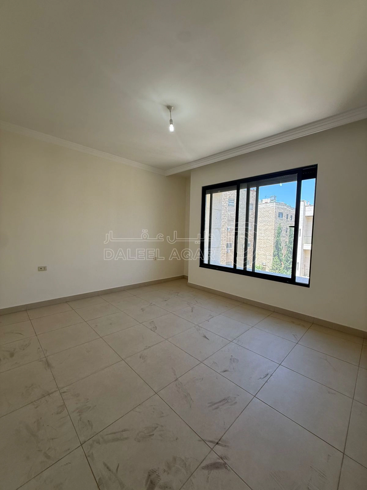 شقة في دير غبار - 225,000 دأ - صورة 1