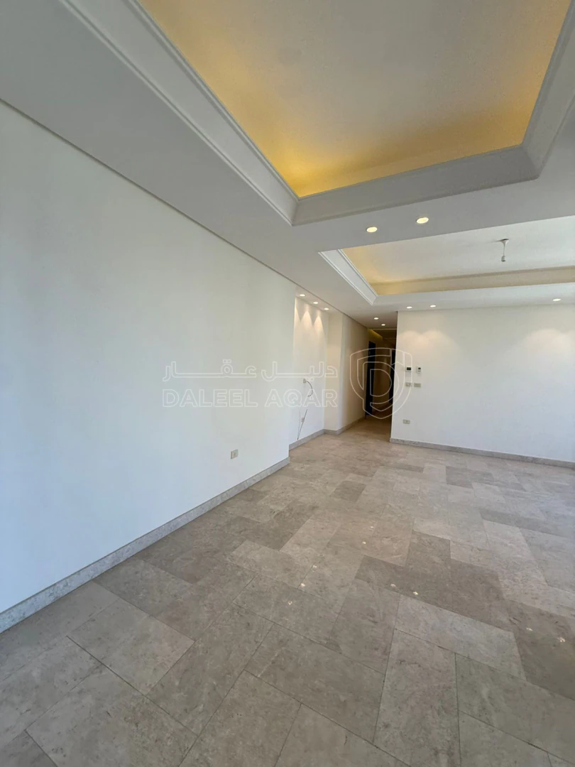 شقة في دير غبار - 225,000 دأ - صورة 1