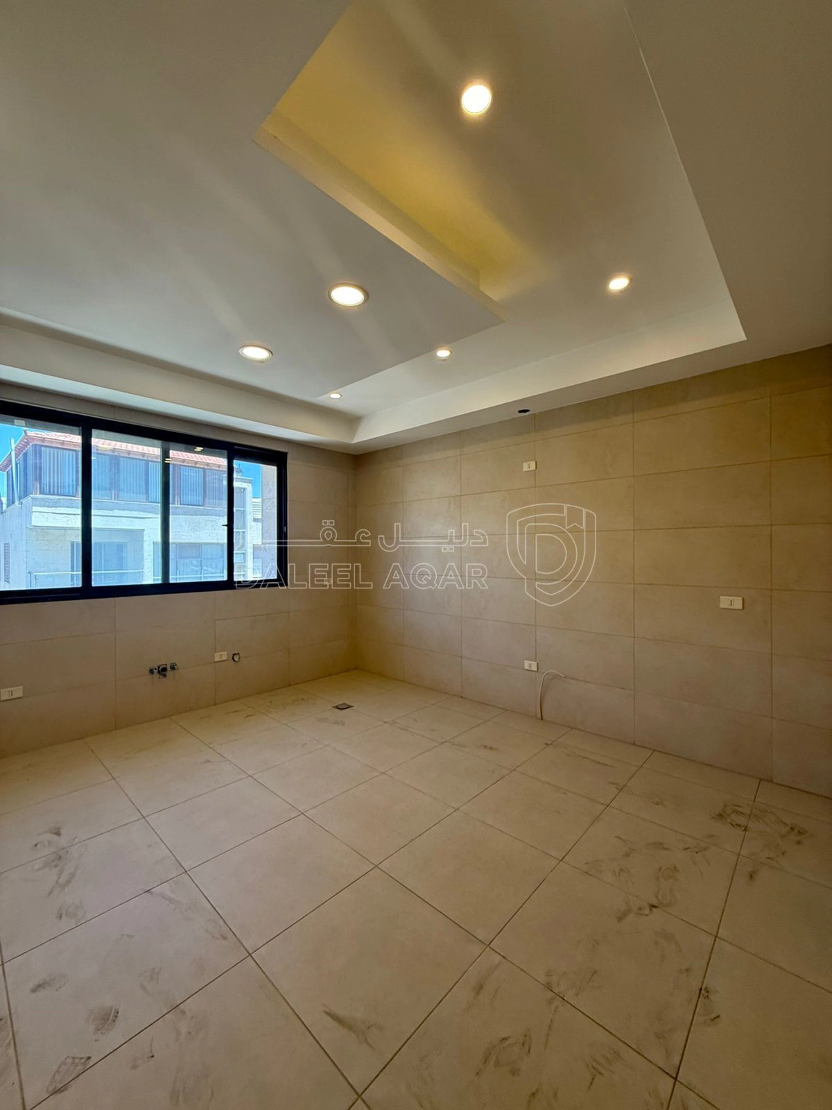 شقة في دير غبار - 225,000 دأ - صورة 1