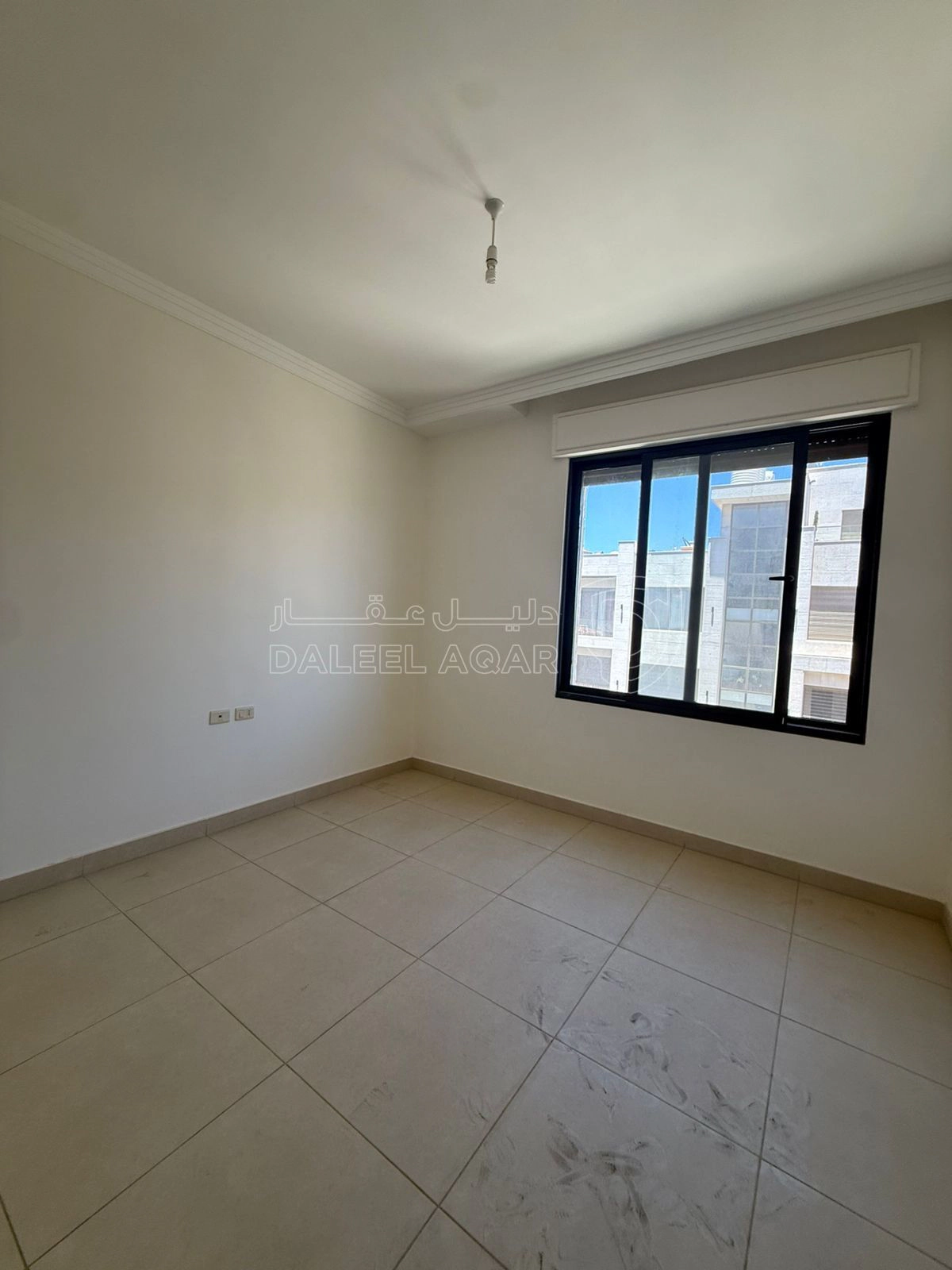 شقة في دير غبار - 225,000 دأ - صورة 1