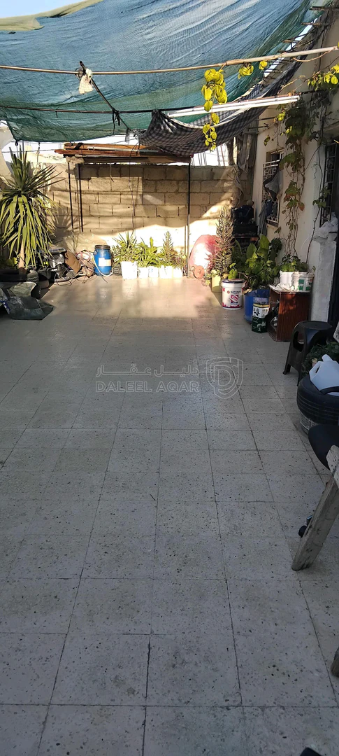 فيلا/منزل في الرصيفة حي القادسية - بجانب مستشفى الأمير فيصل - 60,000 دأ - صورة 1
