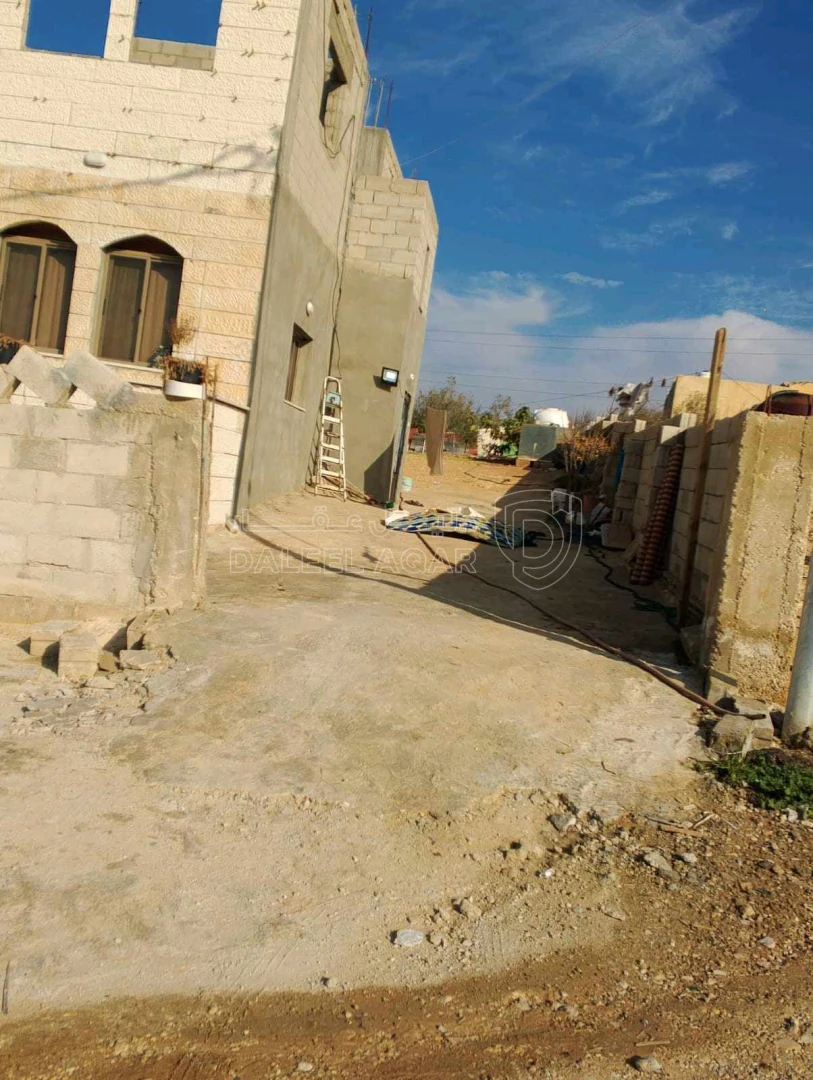 فيلا/منزل في عمان - أرنيبه الغربيه - 55,000 دأ - صورة 1