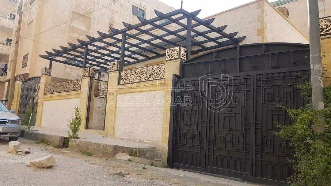 فيلا/منزل في عمان ضاحية الأمير حسن - 175,000 دأ - صورة 1