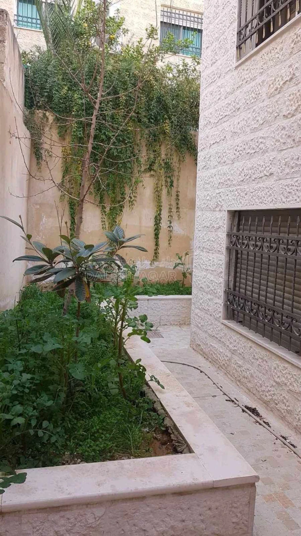 فيلا/منزل في عمان ضاحية الأمير حسن - 175,000 دأ - صورة 1