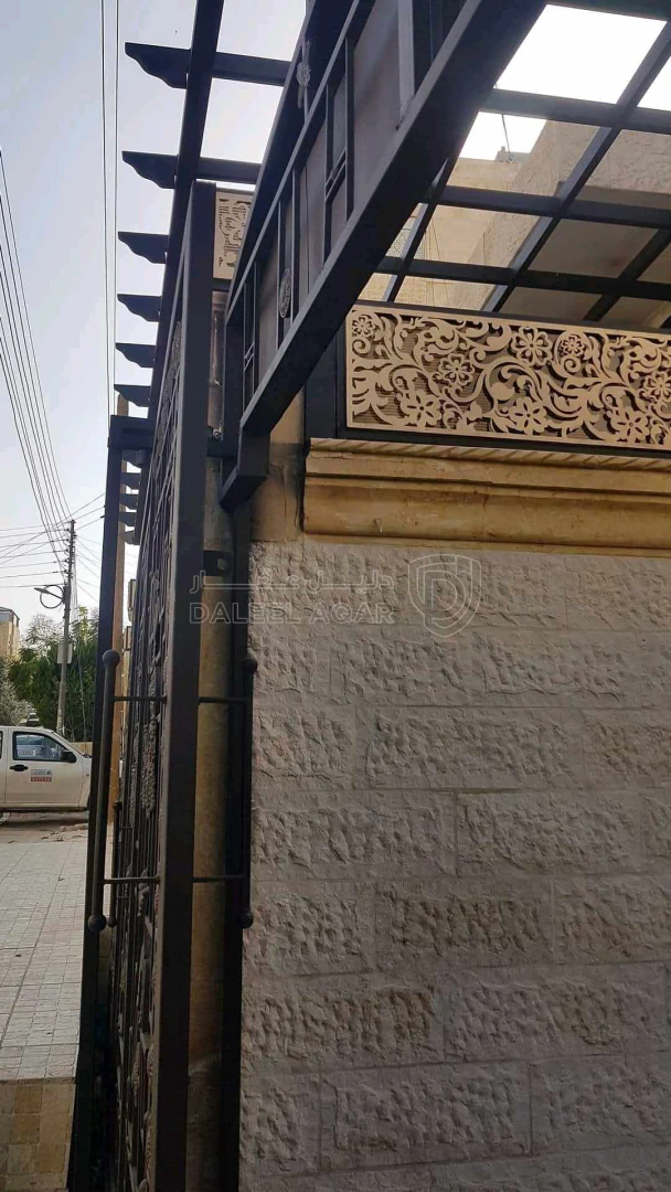 فيلا/منزل في عمان ضاحية الأمير حسن - 175,000 دأ - صورة 1