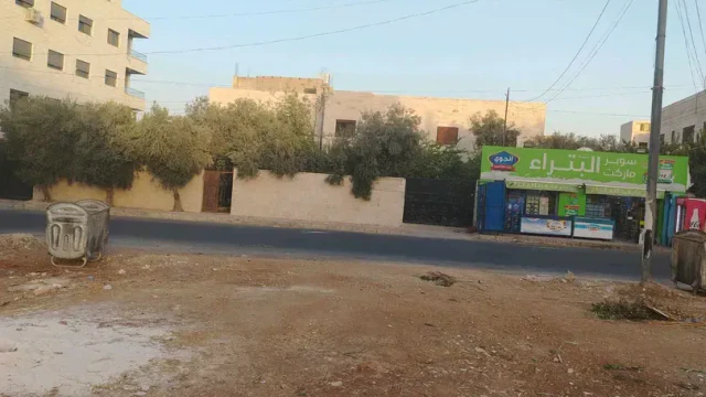 فيلا/منزل - عمان_البنيات_حي الحرية_شارع عبد اللطيف الحناقطه - 550000 دأ