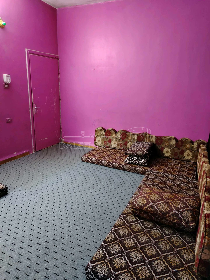 فيلا/منزل في الزرقاء وادي الحجر بالقرب من مستشفى جبل الزيتونة  - 60,000 دأ - صورة 1