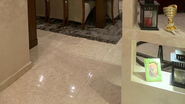 فيلا/منزل في مادبا - قرب مسجد المسيح عيسى ابن مريم  - 250,000 دأ - صورة NaN