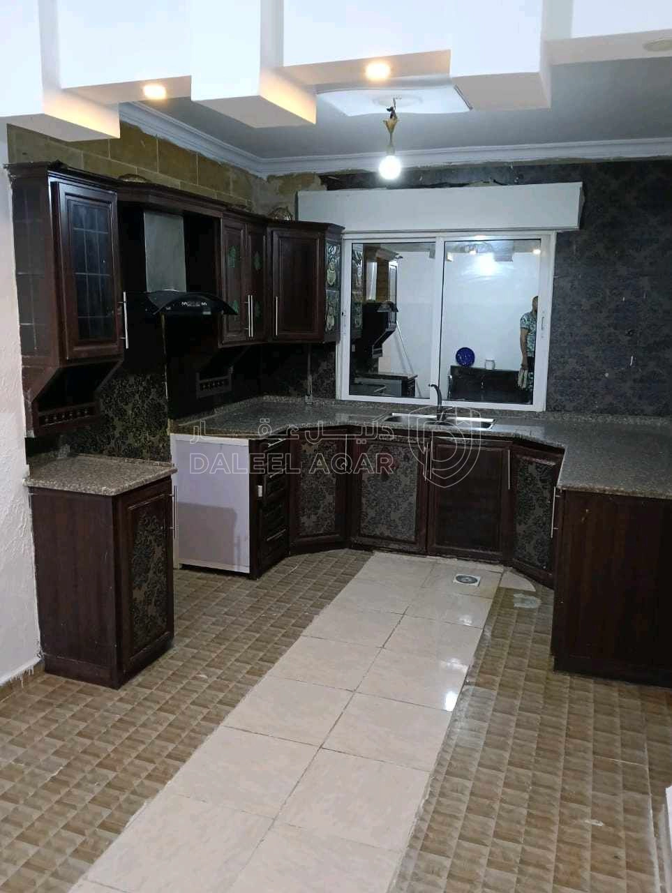 شقة في اربد .... ايدون.... شرق دوار العيادات. - 34,000 دأ - صورة 1