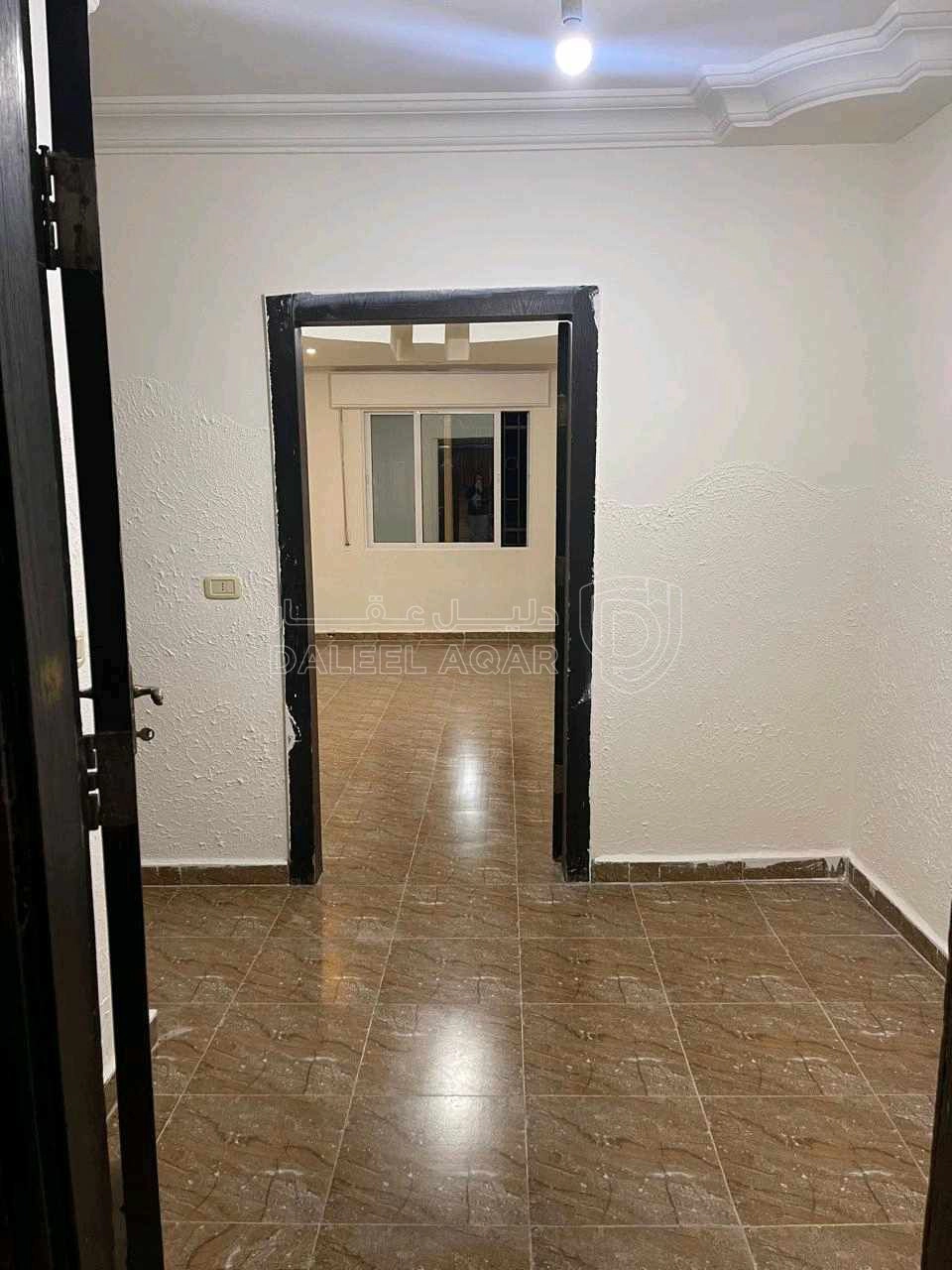 شقة في اربد .... ايدون.... شرق دوار العيادات. - 34,000 دأ - صورة 1