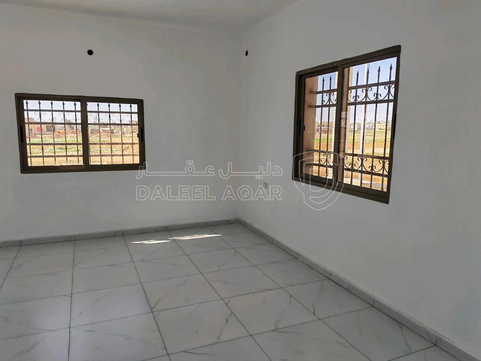 فيلا/منزل في بيت مستقل للبيع في مادبا قرب مسجد الفتح الإسلامي  - 49,000 دأ - صورة 1