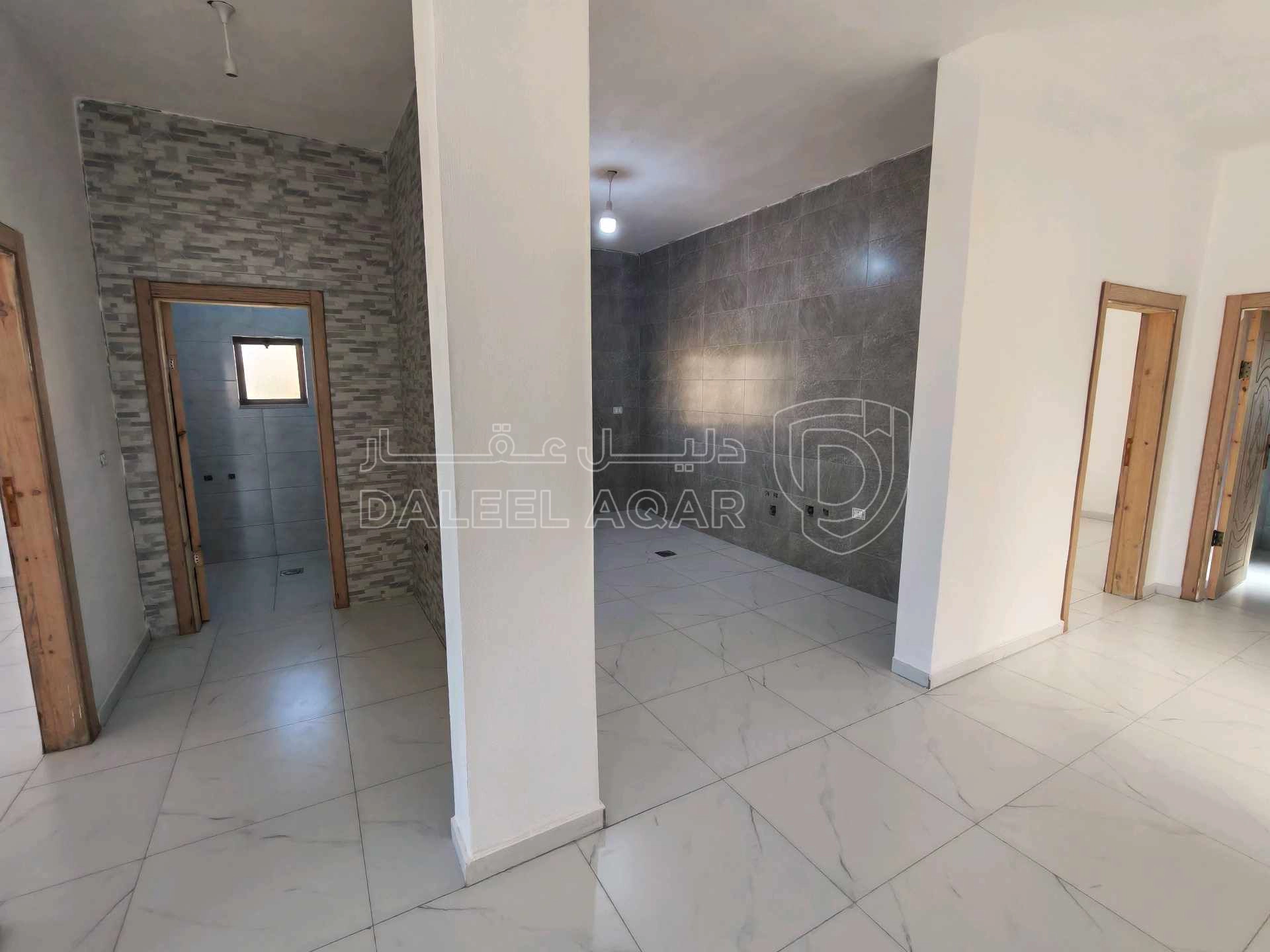 فيلا/منزل في بيت مستقل للبيع في مادبا قرب مسجد الفتح الإسلامي  - 49,000 دأ - صورة 1