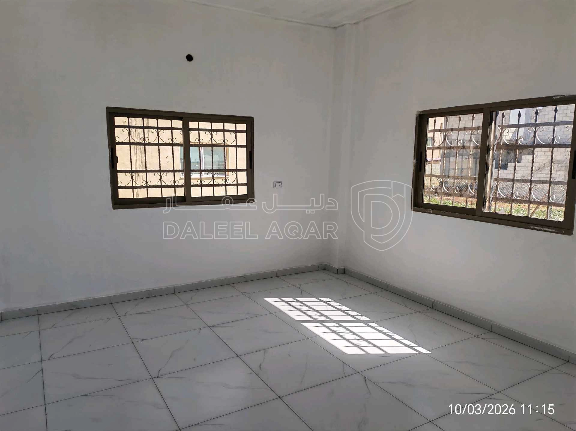 فيلا/منزل في بيت مستقل للبيع في مادبا قرب مسجد الفتح الإسلامي  - 49,000 دأ - صورة 1