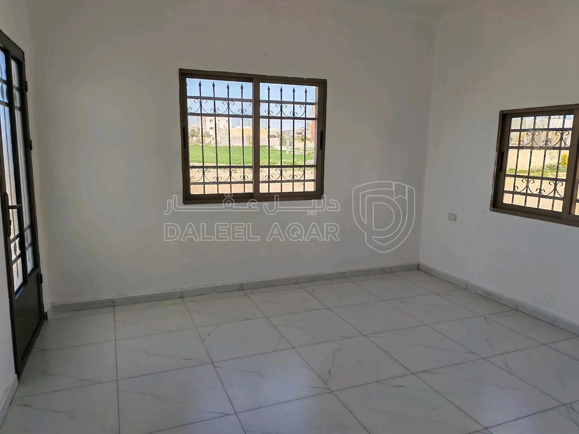 فيلا/منزل في بيت مستقل للبيع في مادبا قرب مسجد الفتح الإسلامي  - 49,000 دأ - صورة 1