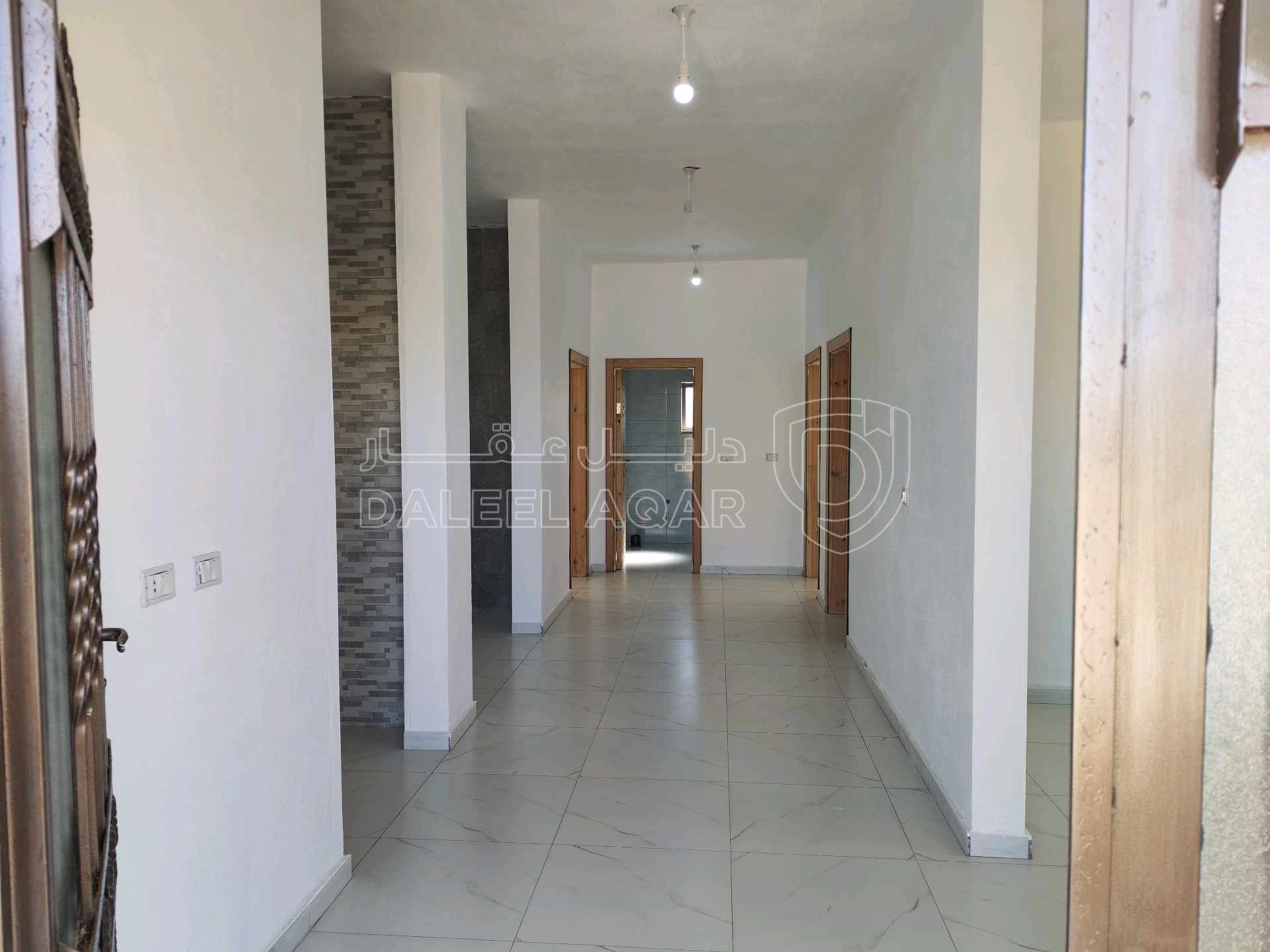 فيلا/منزل في بيت مستقل للبيع في مادبا قرب مسجد الفتح الإسلامي  - 49,000 دأ - صورة 1