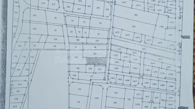 أرض - اربد الحصن بالقرب من مدرسة خديجة للبنات - 55000 دأ