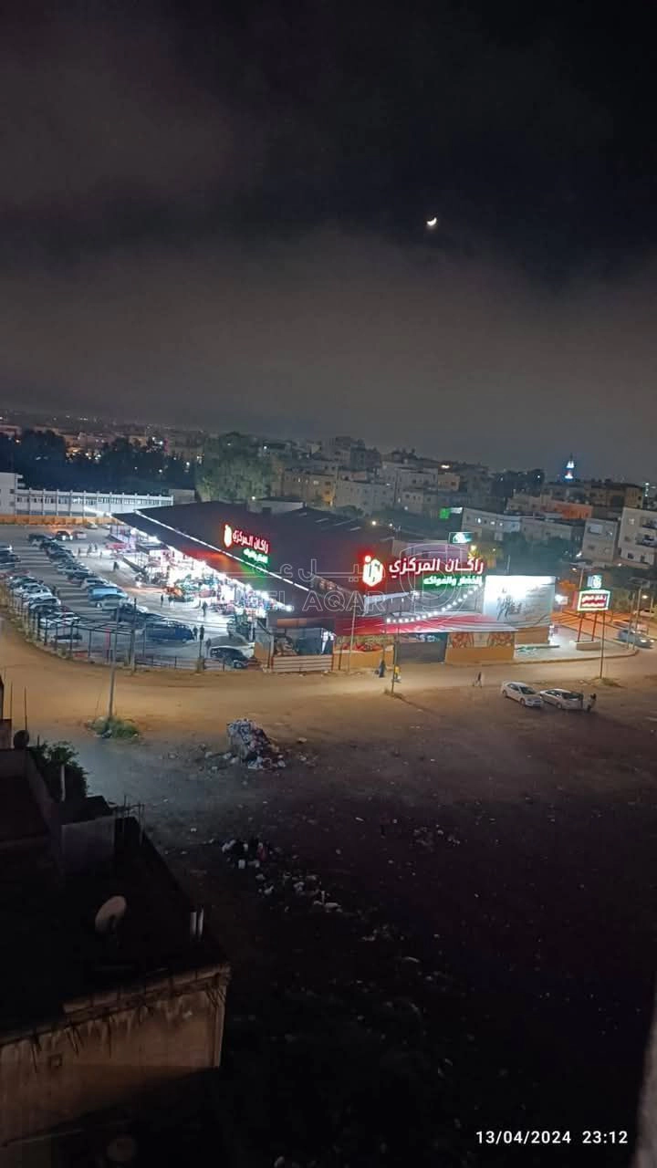 مكتب/تجاري في اربد شارع جامعة اليرموك اشارة الاسكان  - 9,000 دأ - صورة 1